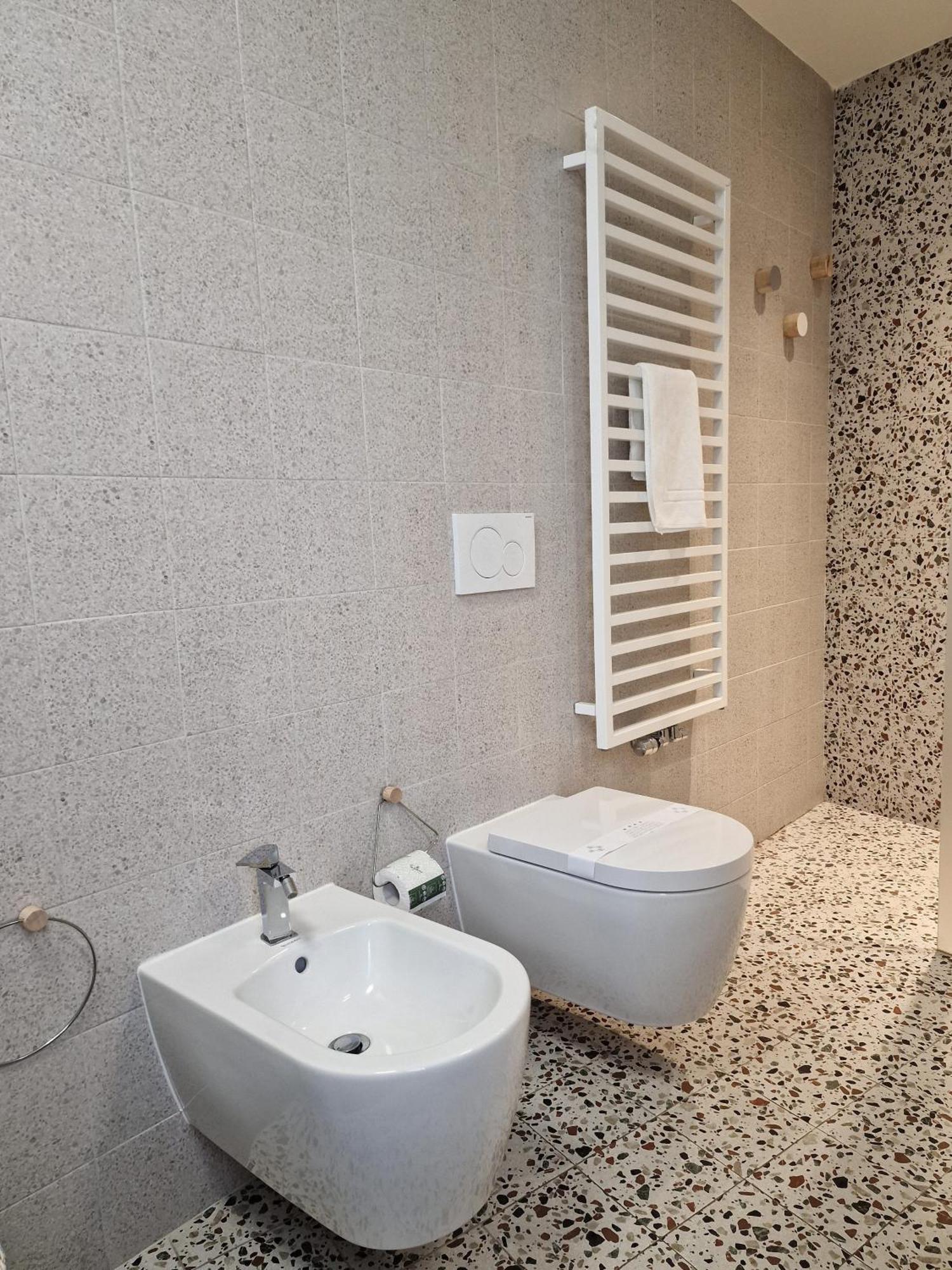 Apartamento Cozy Flat Mins Walk To Navigli And Metro Porta Genova Milán Exterior foto